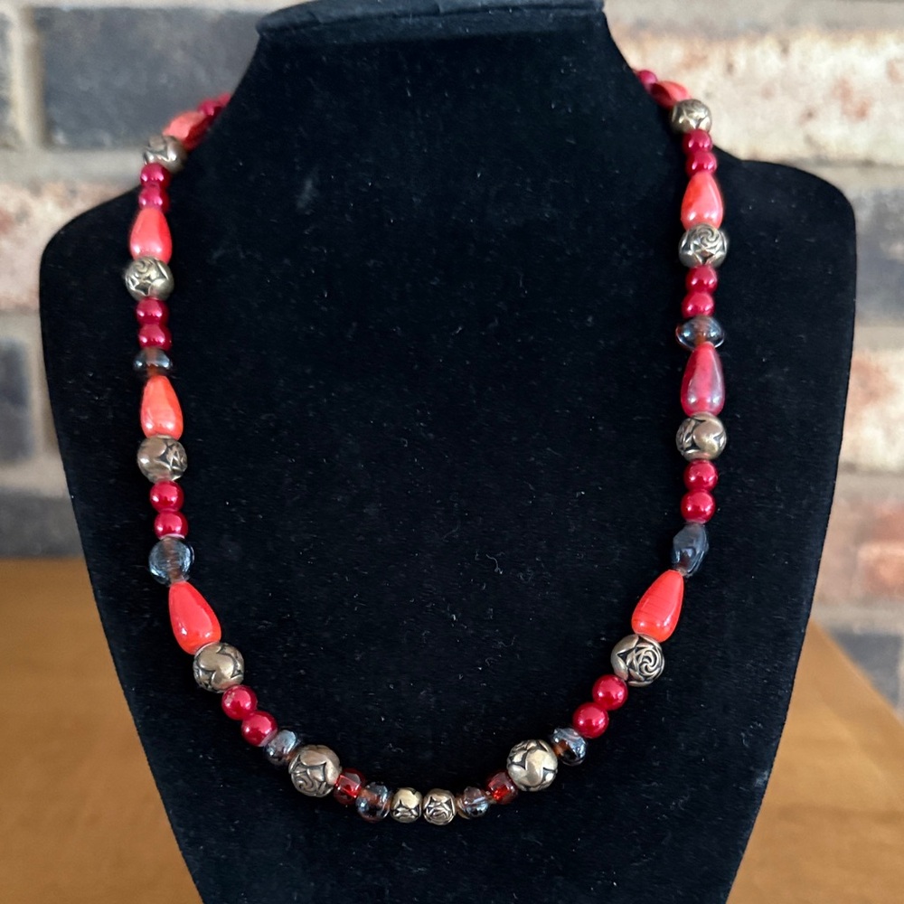 Vintage Red Glass and Bronze Rosebud Beaded Necklace